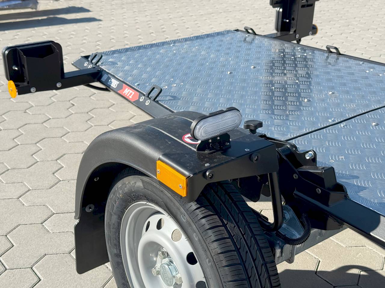 LORRIES MT-1 238X104CM 750KG 1ER MOTORRADANHÄNGER